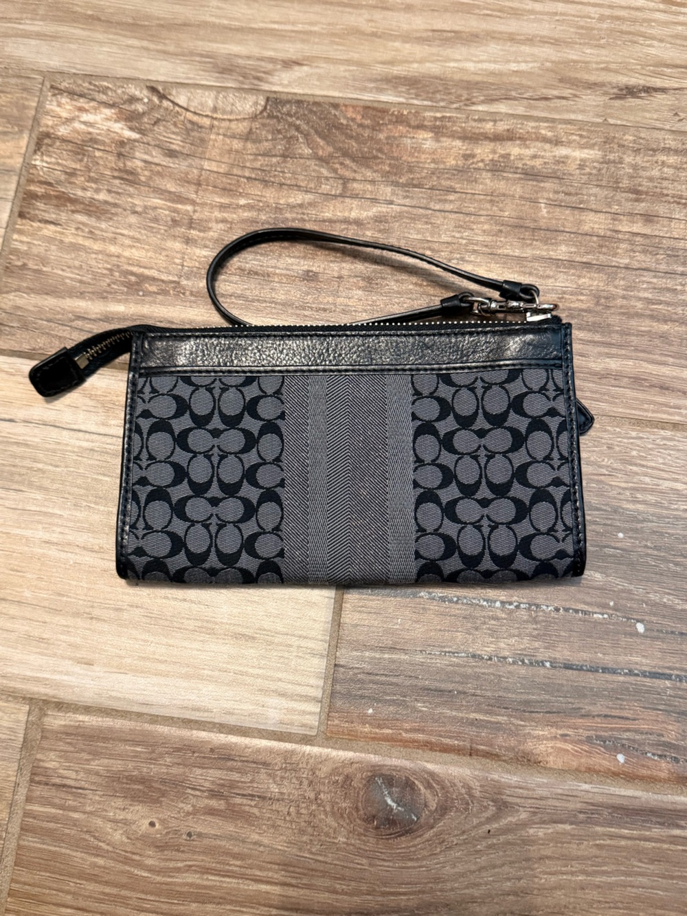 Coach Vintage Monogram Wristlet Wallet - Picture 2 of 3